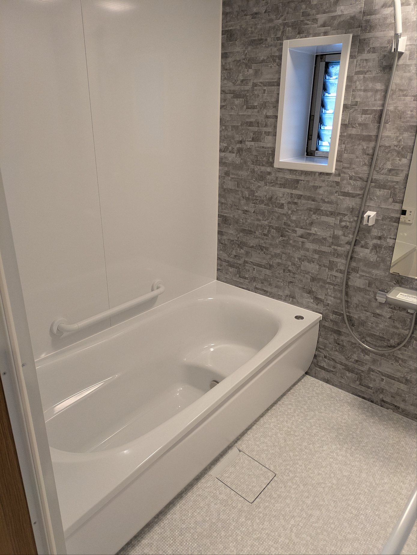 ユニットバス TOTOサザナ 1717サイズ リフォーム 工務店 大工 画像