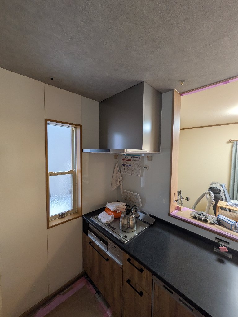 キッチン　リフォーム　洗エール換気扇　クリナップ　新城市　豊川市　豊橋市　工務店　大工　建築 画像