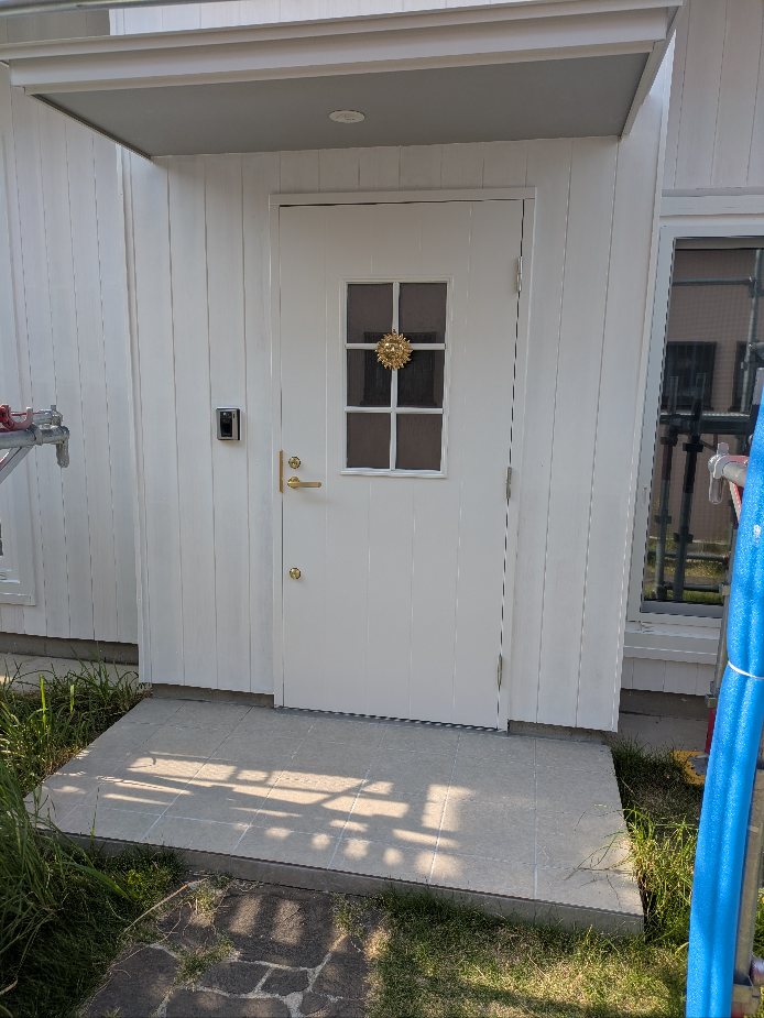 玄関ドア 木製 オリジナル塗装 塗装屋 調合 東三河地域 豊橋市 豊川市 新城市 画像