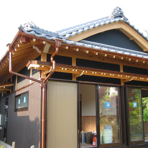 伝統工法で大工が手刻みしたむくり屋根の平屋 アイキャッチ画像