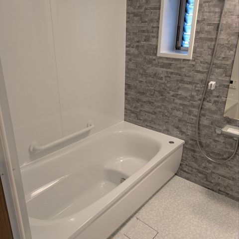 ユニットバス　TOTOサザナ　1717サイズ　リフォーム　工務店　大工 アイキャッチ画像